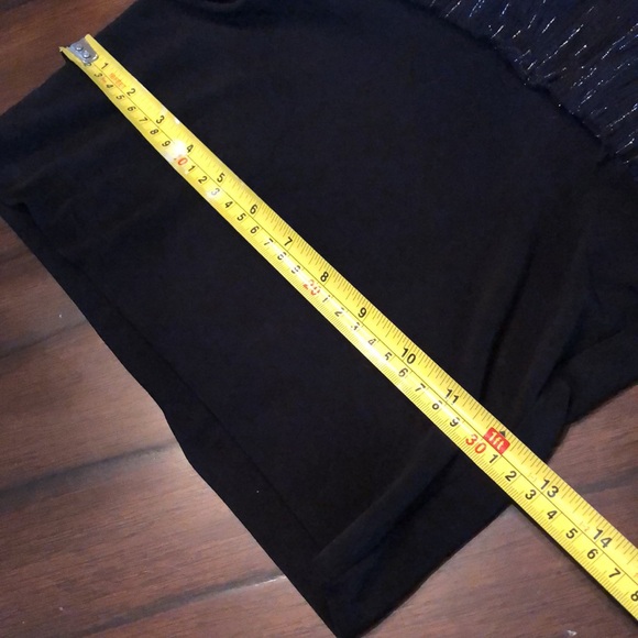 Body Central Iridescent vertical thread layer look lined high waist band mini - Picture 9 of 10